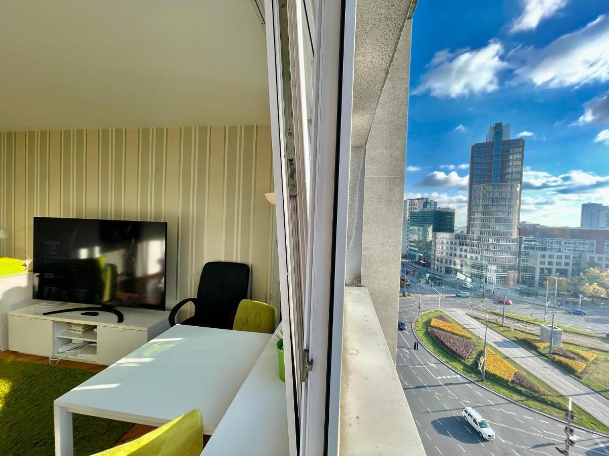 Super Apartament Green Rondo Onz Metro Nowe Wifi 300 Mb/S Aircondition Netflix Spotify Warsaw Luaran gambar