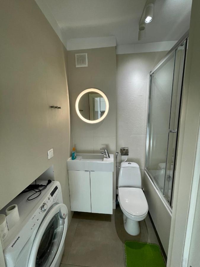 Super Apartament Green Rondo Onz Metro Nowe Wifi 300 Mb/S Aircondition Netflix Spotify Warsaw Luaran gambar